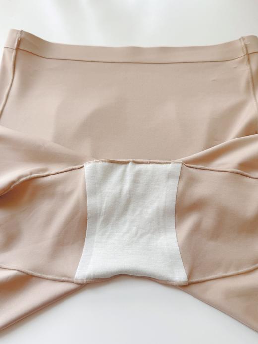 点此购买 拉佩拉家女士粉底液高腰无痕隐形防走光防夹臀五分裤安全裤 艾 321656 商品图5