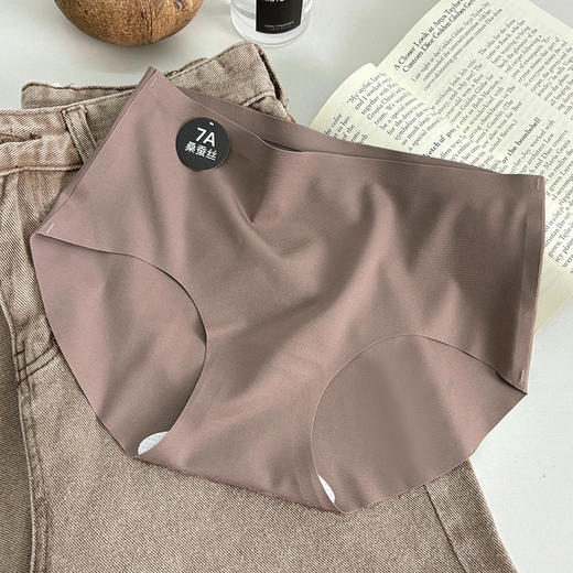 【独立包装7A桑蚕丝抗菌无痕冰丝内裤】女简约莫兰迪色系纯色中腰内裤 商品图6