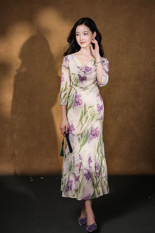 逸红颜明月优选「咏紫鸢」清丽婉转·鸢尾花荡领鱼尾，古典雪纺连衣裙 商品图8