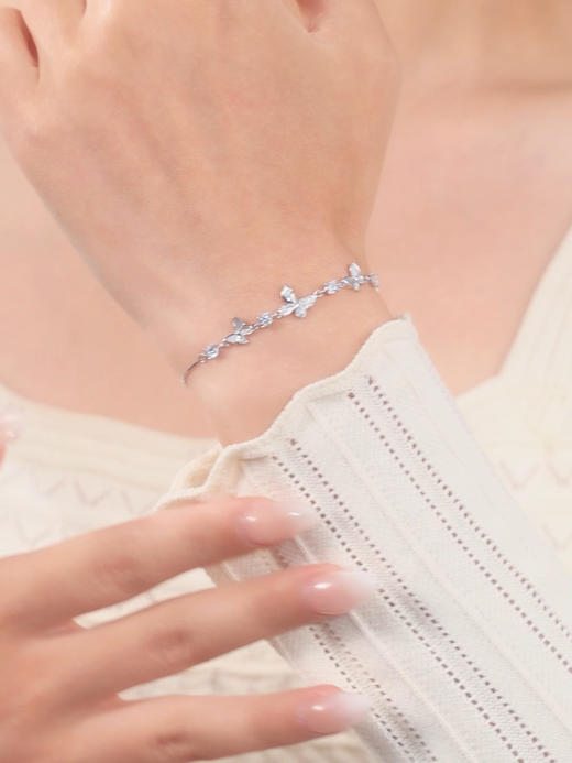 卡蒂罗/KADER 星光蝶梦手链 春日精灵闪耀星点蝶恋花梦幻可调节拼接链 招财蝴蝶灵蝶氛围感设计配饰#好运 商品图5