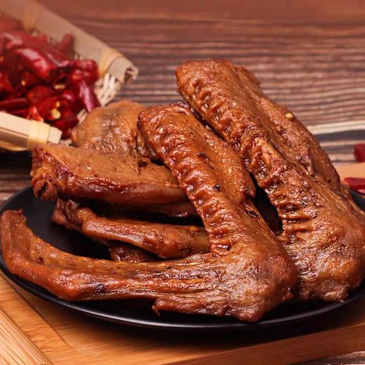 【越洽越有味❗️即食香辣鸭翅】甄选品质原料制作，优选新鲜鸭翅膀制作，陈汤老卤层层入味，卤味小吃办公休闲零食，熬夜追剧好洽村零食L 商品图1