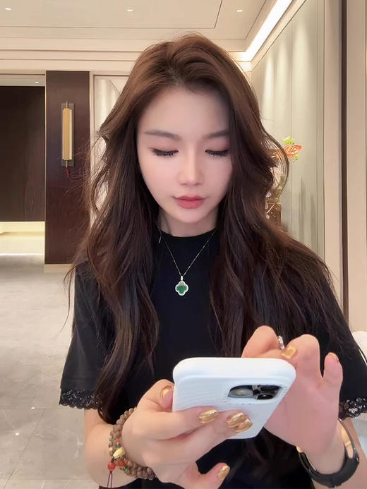 COCO ZONE 刘一一 2025简约圆领拼接蕾丝短袖T恤  CD1A0644 商品图1