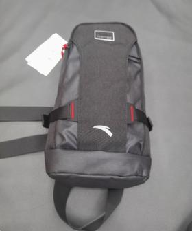 安踏包类192537131