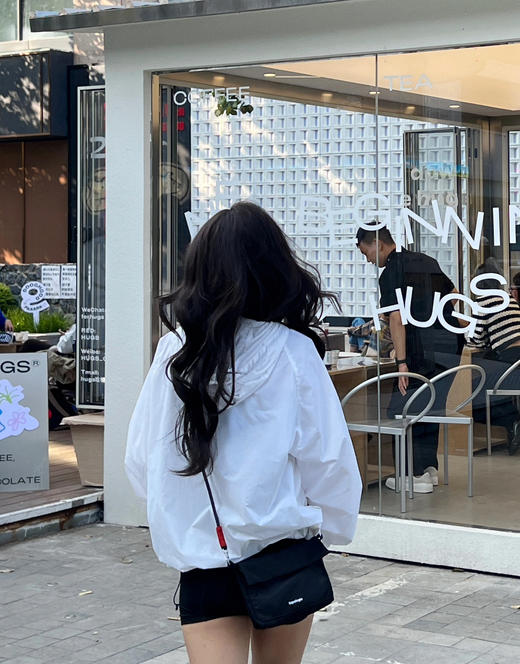 opologie 全新多功能折叠斜挎包⚠️咱们赠送一条肩带的哈！官网包和包袋分开卖的！！一条肩带258起！！呀！！! 冲鸭！！! 这个肯定要自留！！! 商品图7