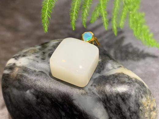 【御珠宫坊】金镶羊脂白玉牌 商品图4