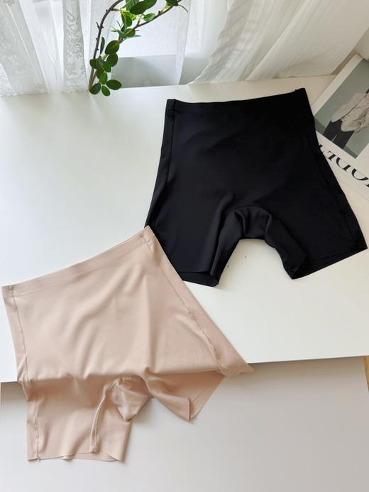 点此购买 拉佩拉家女士粉底液高腰无痕隐形防走光防夹臀五分裤安全裤 艾 321656 商品图0