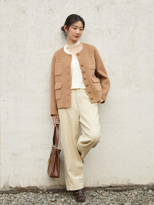 驼色羊毛短款开衫 金属亮片纽扣四口袋圆领上衣 法式优雅通勤风秋冬质感外套 商品图1