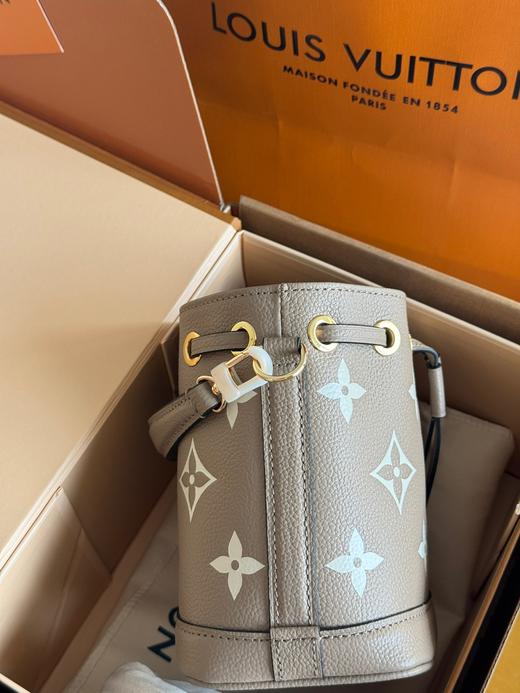 D061818巨适合夏天~nano noe星辰小水桶包单肩斜跨包女 商品图8