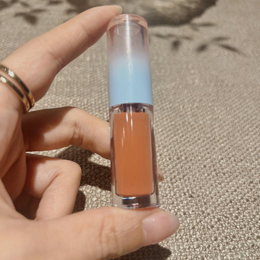 天然精油唇釉 丝绒哑光 滋润护唇3.5g 商品图6