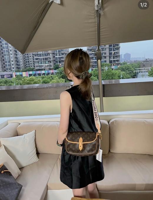 D061826新款法棍包老花腋下包单肩斜跨女包 商品图0