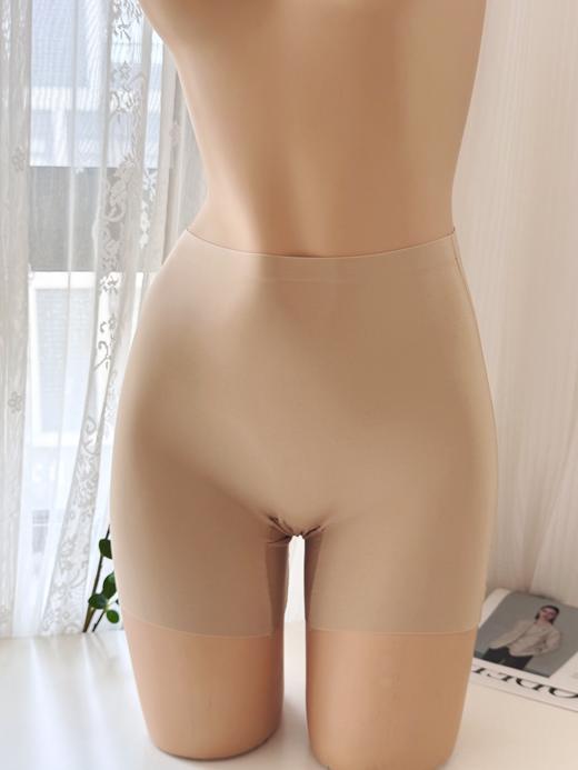 点此购买 拉佩拉家女士粉底液高腰无痕隐形防走光防夹臀五分裤安全裤 艾 321656 商品图1