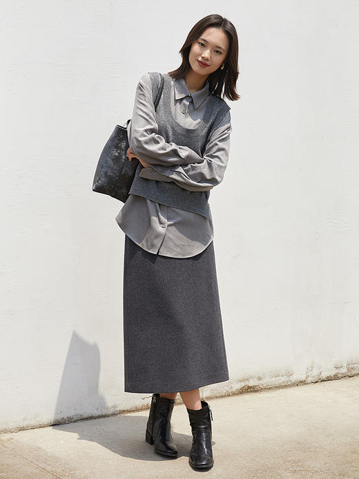 2025 秋冬高级灰假两件针织马甲拼接衬衫女 宽松休闲叠穿设计感长袖显瘦通勤上衣 商品图1