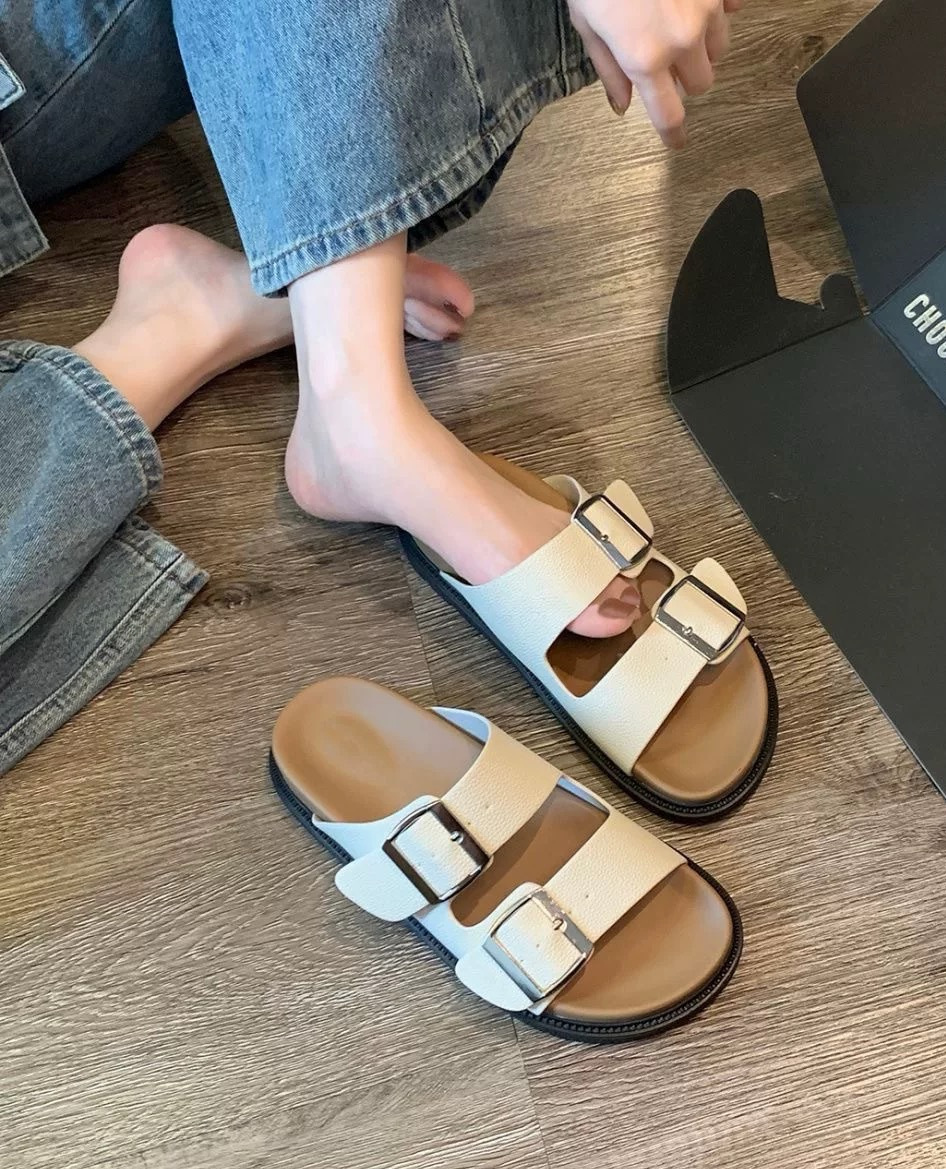 库存告急❗️妈妈骂我乱买鞋…却偷偷穿走了这双❗️【39.9超绝勃肯拖鞋】踩在云朵上的时尚，舒服到不想脱！