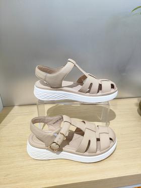 2F 喔咻女款凉鞋