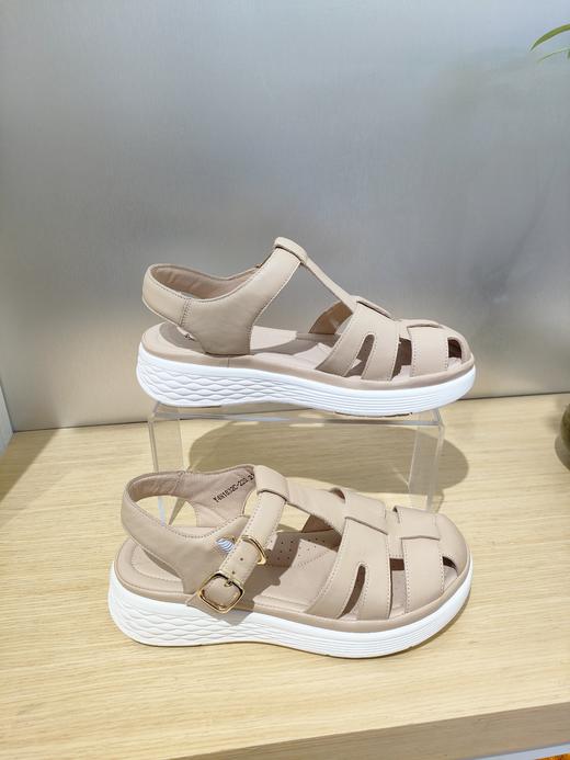 2F 喔咻女款凉鞋 商品图0