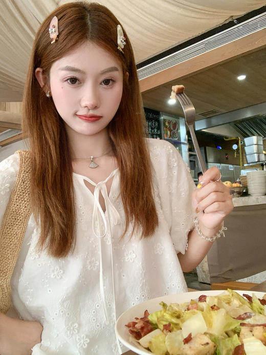 <曾小咸推荐>3.28现货秒杀！微信超特价！重工刺绣套装泡泡袖衬衫+短裤两件套 日常219.99 立减110 秒杀109.99/套！ 商品图5