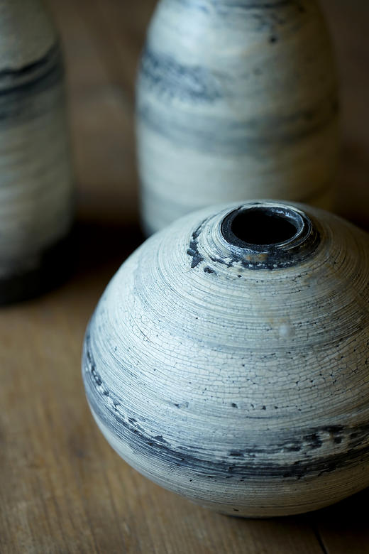 尾形笃29黑地刷毛目｜花器 商品图1