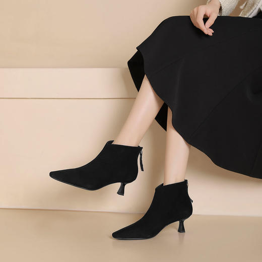 westory2024年秋冬新款优雅风中高跟百搭短靴切尔西S24DS84511 商品图3