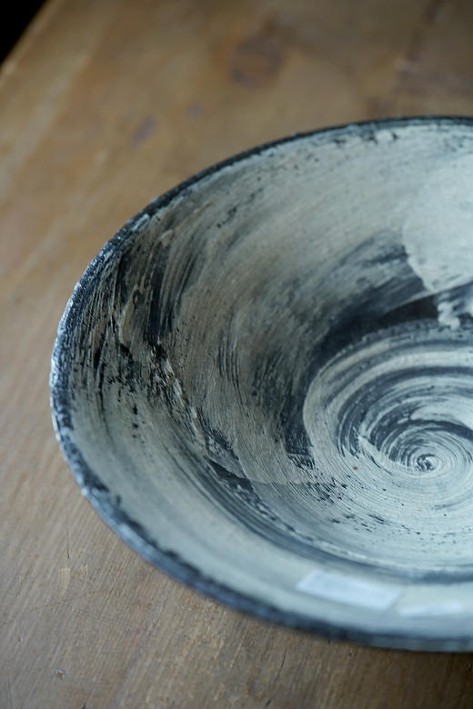 尾形笃25黑地刷毛目｜特大钵 商品图1