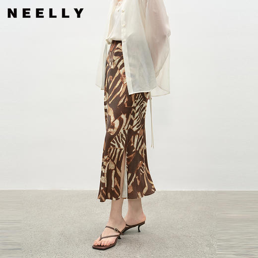NEELLY纳俪商场同款夏新款斑纹印花半身裙女波西米亚风显瘦长裙N25045E01100 商品图0
