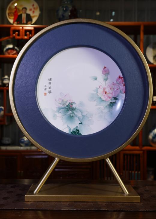 新粉彩烟雨芙蓉摆台