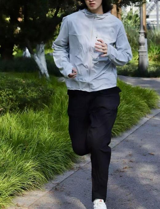 得物同步ad同款三杠男女运动防晒连帽皮肤衣外套 商品图4