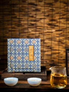 【福利秒杀】【金厂河】2021年头春易武金厂河古树茶与紫砂罐完美融合普洱茶生茶送礼首选300克/罐拍5发6拍20发25