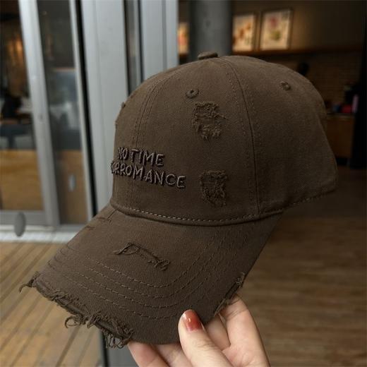 【破洞棒球帽女字母刺绣水洗棉鸭舌帽】显脸小加大加宽帽檐软顶遮阳帽 商品图4