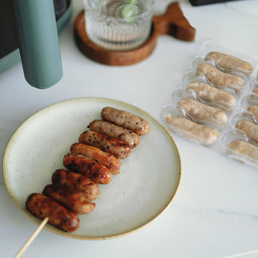 【给孩子们准备的快乐汉堡芝士猪肉排+亲亲肠】打造妈妈放心美食 只用当天原切前腿肉 +进口安佳原酪  超长拉丝感 亲亲烤肠1盒16根 商品图11