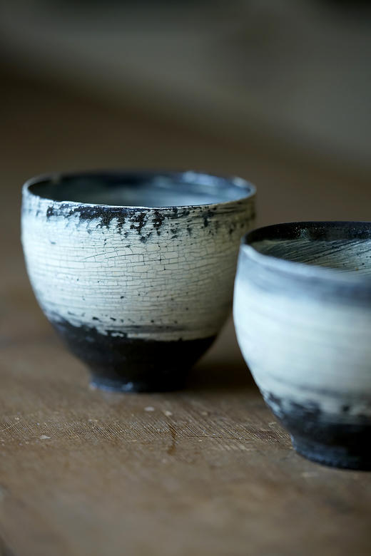 尾形笃02黑地刷毛目｜小汤吞 商品图1