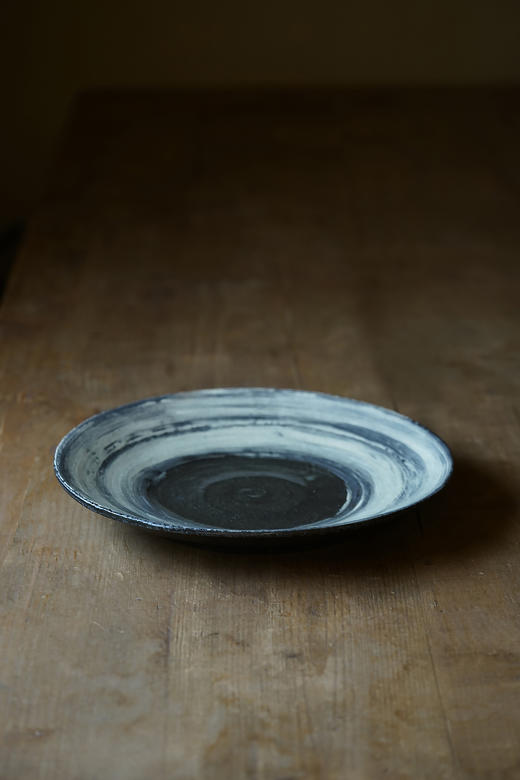 尾形笃24黑地刷毛目｜特大皿 商品图3