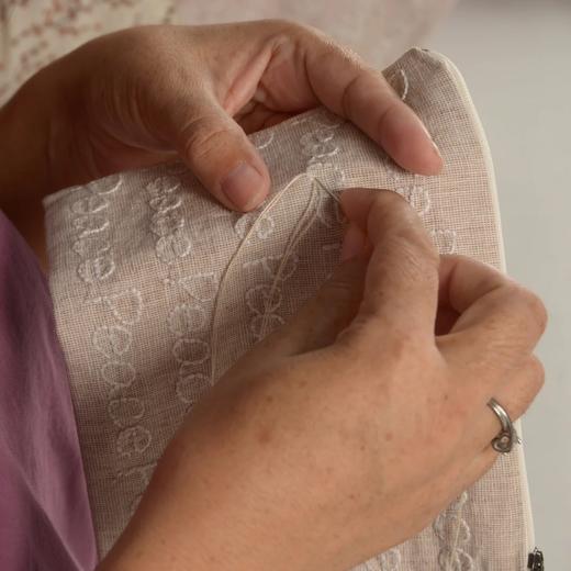 心艺手作：“和平PEACE” 刺绣收纳包 Saleh Pouch 商品图3