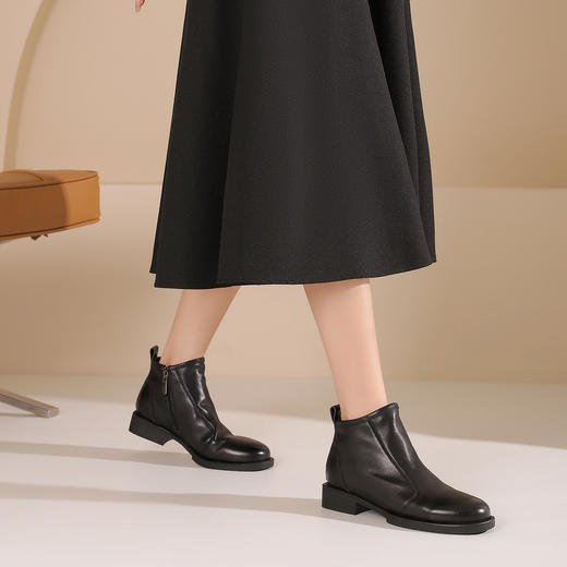 westory2024秋冬新款法式英伦风单靴百搭简约粗跟小短靴女S24DS84201 商品图4
