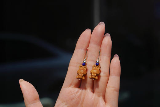 老山檀兔兔耳坠 商品图7