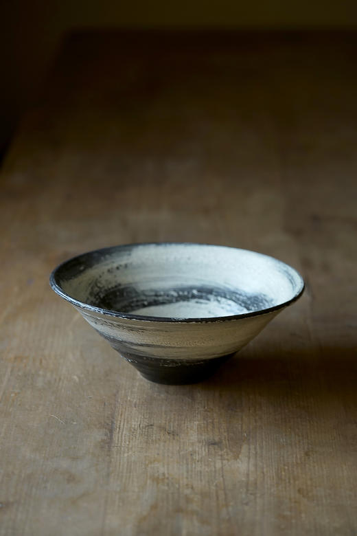 尾形笃15黑地刷毛目｜洋钵 商品图0