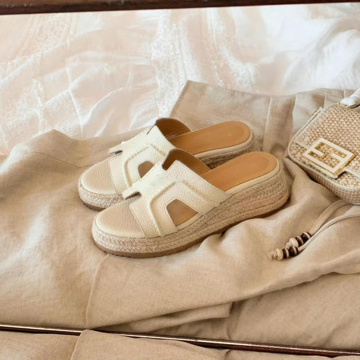 赵露思董洁推荐草编H拖纯皮凉鞋 商品图14