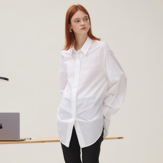 谜底白衬衣长袖女2025秋季新品通勤风果实扣大廓形衬衫253MC1017 商品图1