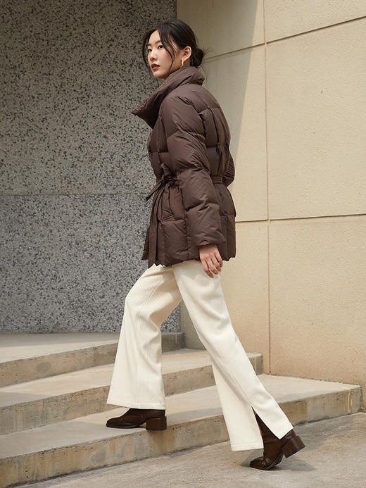 2025 秋冬深咖色立领收腰羽绒服女 菱格纹加厚保暖中长款面包服 侧带收腰设计感休闲通勤防风御寒羽绒外套 商品图1