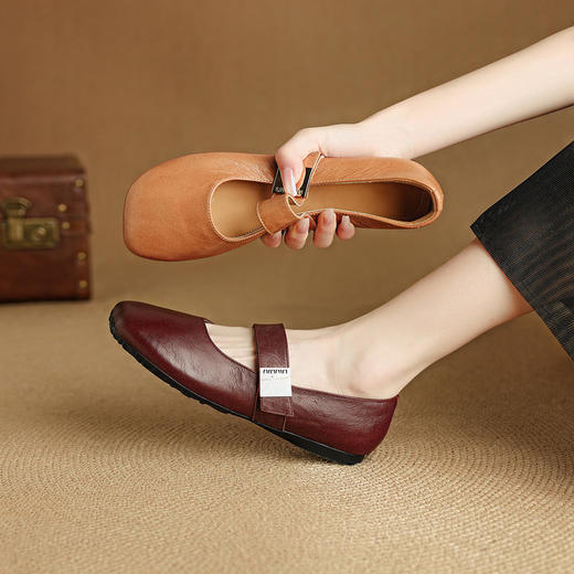 【预售5天】超软羊皮圆头浅口平底玛丽珍鞋女新款真皮一字带单鞋NJMK&K1658 商品图4