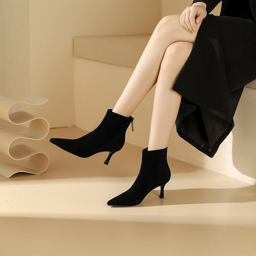 WESTORY2023年冬季新款尖头绒面经典百搭细高短靴显瘦时装靴女S23DS83511 商品图5