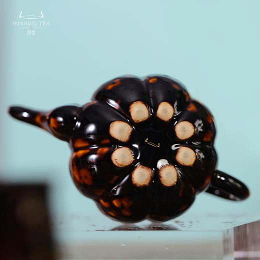 问鼎虎斑天目瓜棱壶 商品图3
