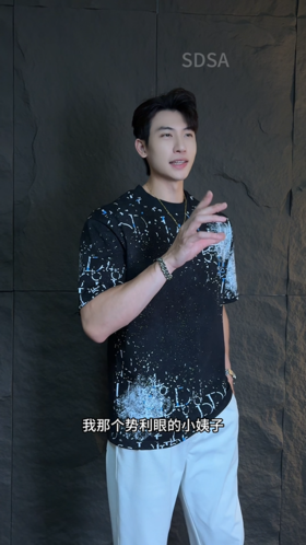 T3913夏季高级感新款男士美式字母印花满天星短袖T恤宽松痞帅圆领上衣