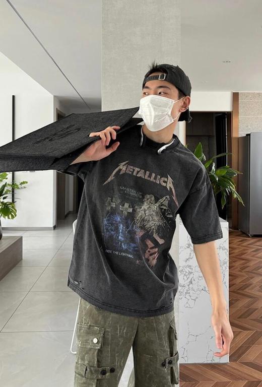 点此购买 METALLICA夏季男女款摇滚乐队限定复古水洗做旧破坏高街短袖T恤 md 321793 商品图0