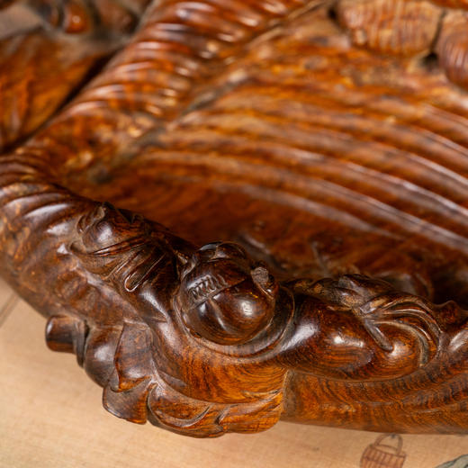 二十世纪	黄花梨雕童子戏蚌摆件 商品图4