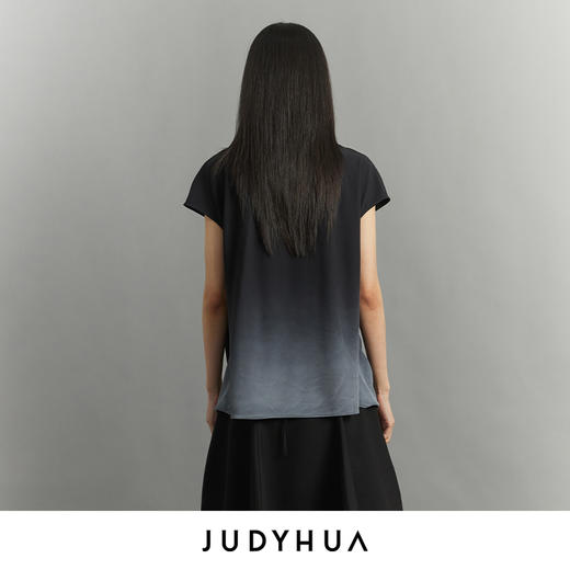 JUDYHUA 曙光系列V领短袖T恤 商品图4