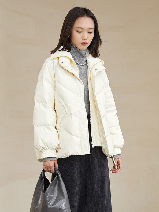 黑色灯芯绒领短款羽绒服，爱心绗缝设计 + 抽绳收腰 + 多口袋，解锁冬日出街的甜酷气质与保暖刚需穿搭 商品图1