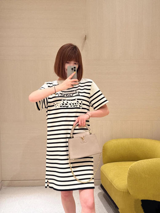 驴家25早春条纹连衣裙（TM） 商品图1