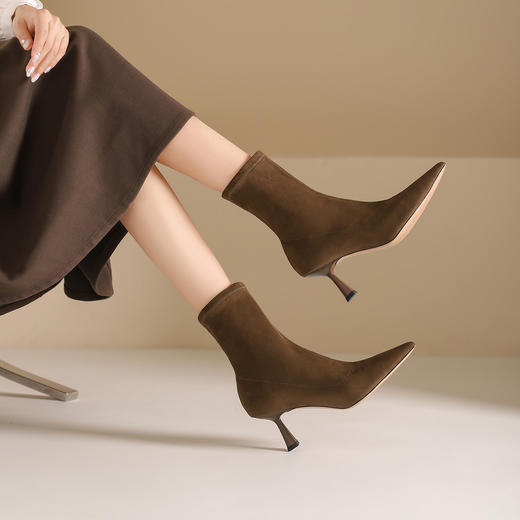 westory2024秋冬新款法式时尚绒面极简百搭显瘦尖头弹力靴女S24DS84531 商品图6