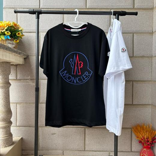 蒙口 2025年夏季两色新款刺绣大标英文字母刺绣刺绣情侣短袖 商品图2