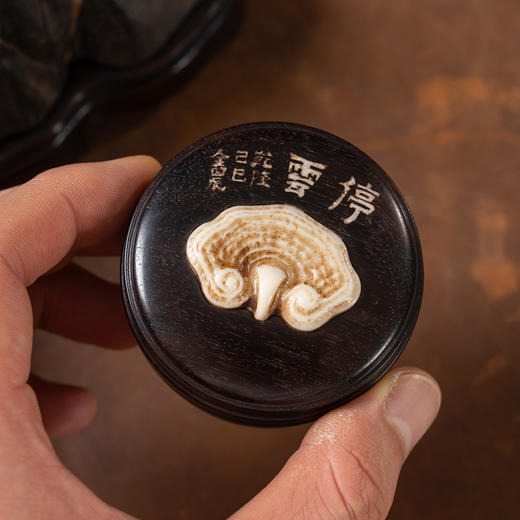 清	“金农”铭“停云”紫檀嵌骨印泥盒 商品图3